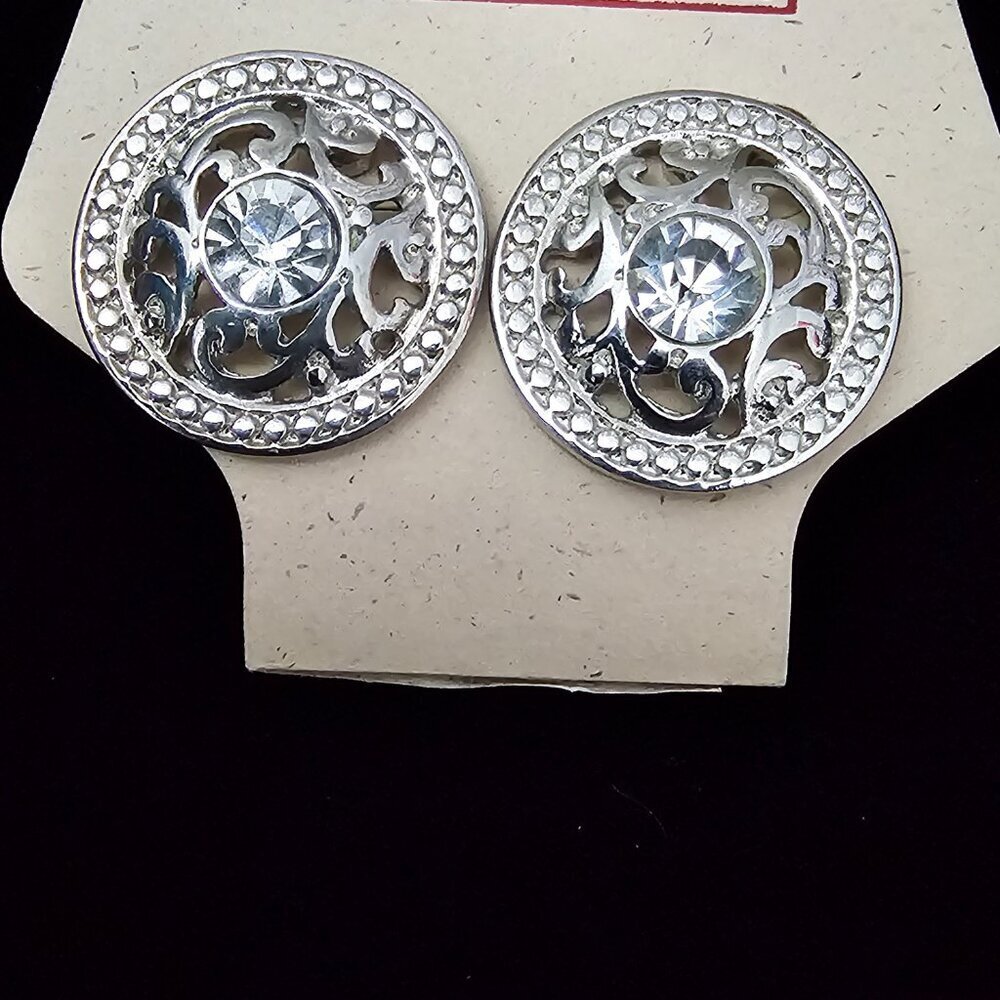 NorthCrest Classic New Silver Tone Filagree Round Rhinestone Stud Earrings
